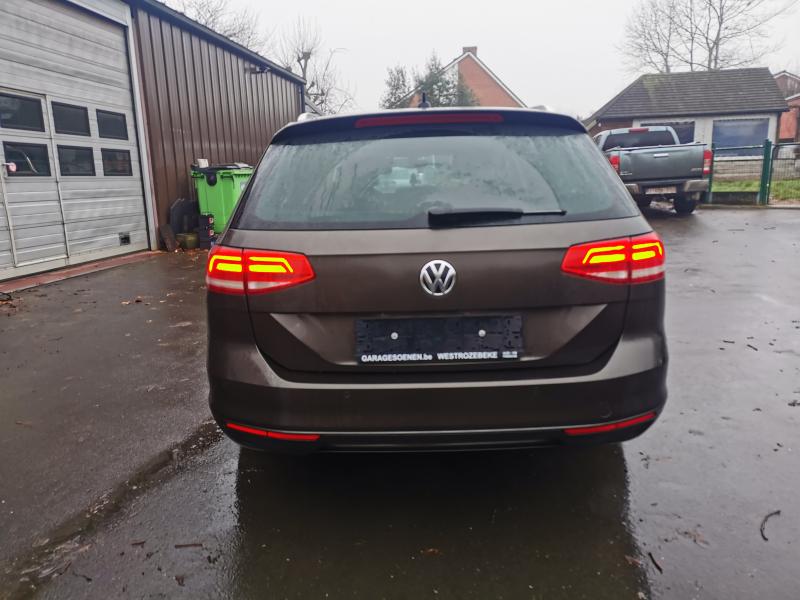 springen schudden Tien jaar Tweedehands Volkswagen Passat Variant - Garage Geert Soenen - Westrozebeke